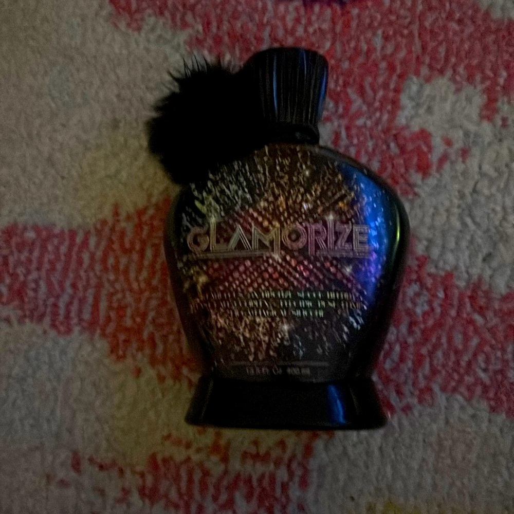Designer Skin GLAMORIZE FABULOUS 24X Bronzer Tanning Lotion 13.5oz